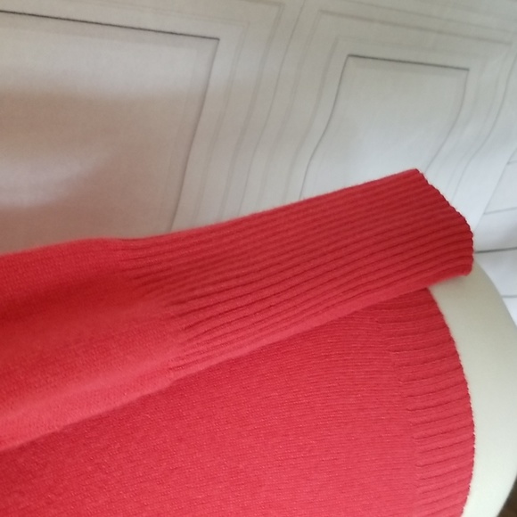 Olive & Bette's Autumn Cashmere Sweater - Picture 5 of 14